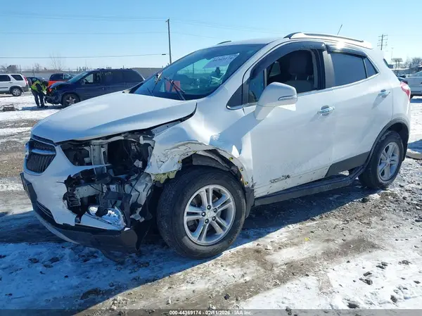 KL4CJGSB6JB623351 2018 BUICK ENCORE - Image 2