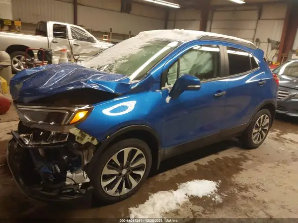 KL4CJGSB7JB517779 2018 BUICK ENCORE - Image 2