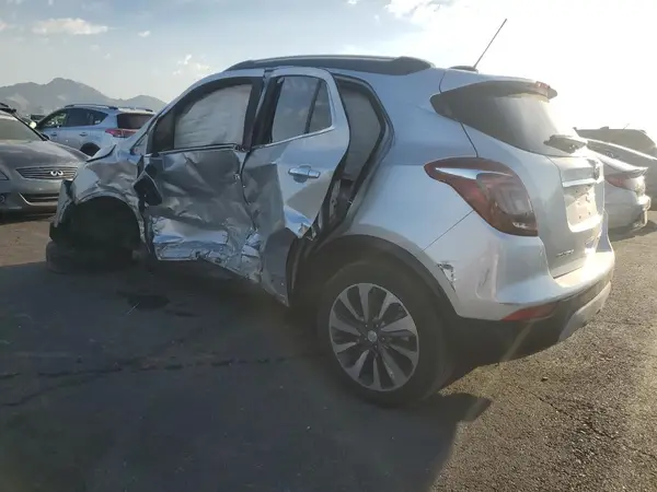 KL4CJGSB7JB529186 2018 BUICK ENCORE - Image 2