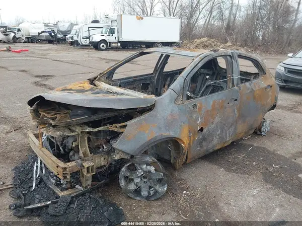 KL4CJGSB8HB013395 2017 BUICK ENCORE - Image 2