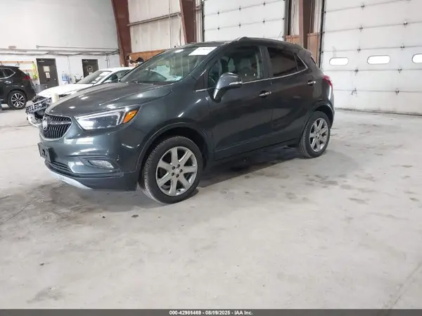 KL4CJGSBXJB689126 2018 BUICK ENCORE - Image 2