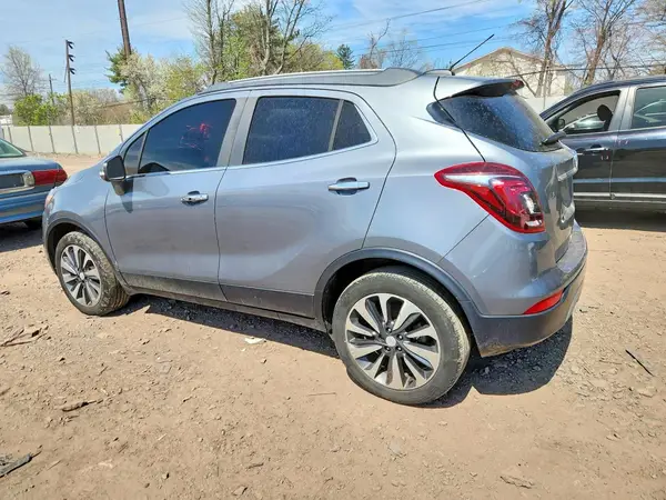 KL4CJGSM2KB890439 2019 BUICK ENCORE - Image 2