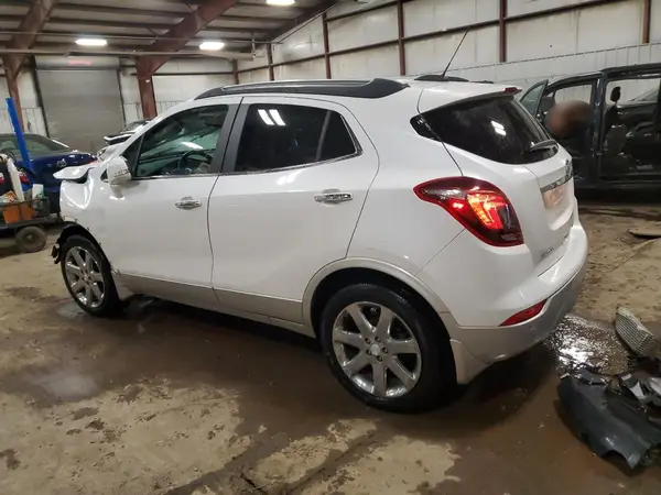 KL4CJHSB0HB030360 2017 BUICK ENCORE - Image 2