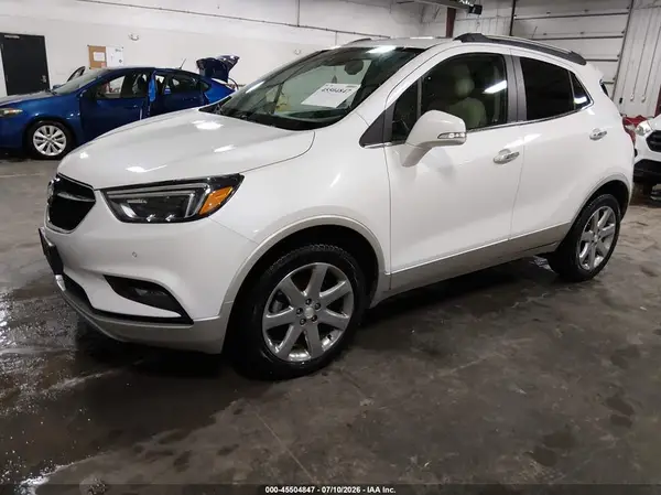 KL4CJHSB3JB661643 2018 BUICK ENCORE - Image 2