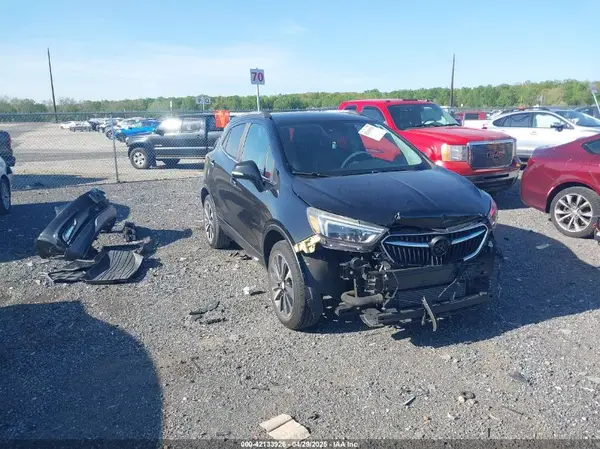 KL4CJHSB6JB632105 2018 BUICK ENCORE - Image 1