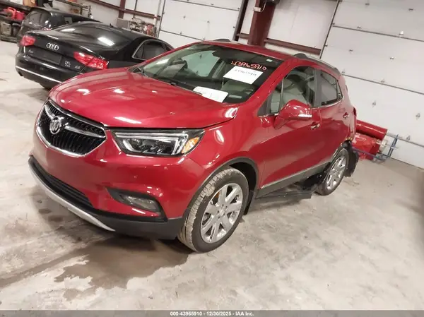 KL4CJHSB8HB031093 2017 BUICK ENCORE - Image 2
