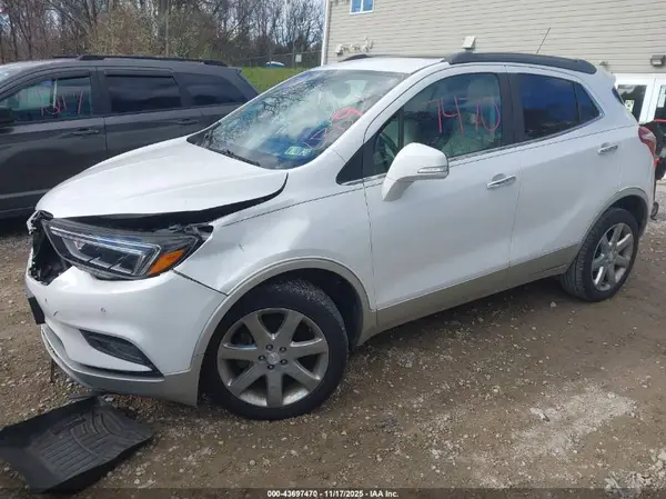 KL4CJHSB8HB044197 2017 BUICK ENCORE - Image 2