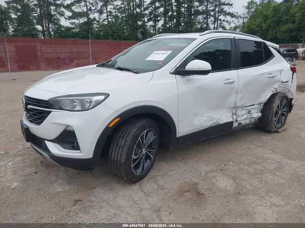 KL4MM4S25PB135446 2023 BUICK ENCORE - Image 2