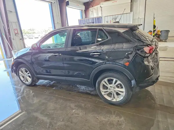 KL4MMBS20NB107426 2022 BUICK ENCORE - Image 2