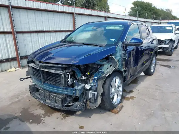 KL4MMBS20NB120791 2022 BUICK ENCORE GX - Image 2