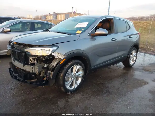 KL4MMBS20PB033184 2023 BUICK ENCORE GX - Image 2