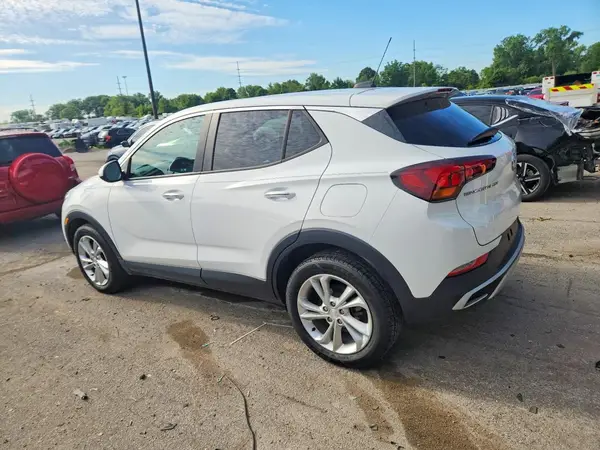 KL4MMBS21MB076623 2021 BUICK ENCORE - Image 2