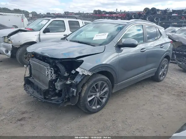KL4MMBS22MB109015 2021 BUICK ENCORE GX - Image 2