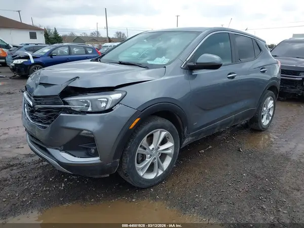 KL4MMBS23MB071939 2021 BUICK ENCORE GX - Image 2