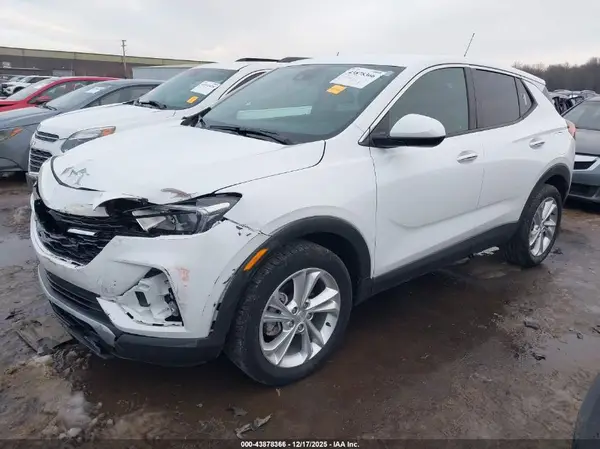 KL4MMBS23MB128026 2021 BUICK ENCORE GX - Image 2