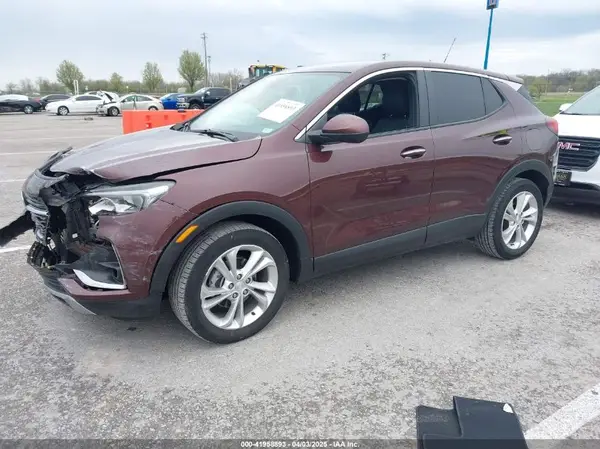 KL4MMBS23NB142607 2022 BUICK ENCORE GX - Image 2
