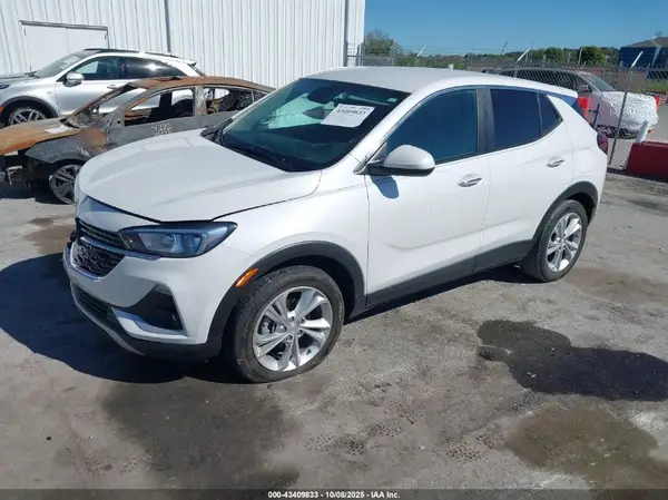 KL4MMBS23PB150919 2023 BUICK ENCORE GX - Image 2