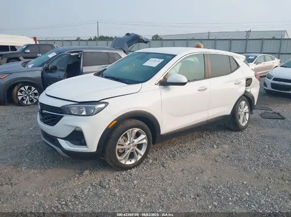 KL4MMBS24LB092037 2020 BUICK ENCORE GX - Image 2