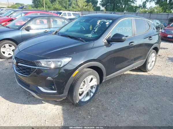 KL4MMBS24MB090452 2021 BUICK ENCORE GX - Image 2