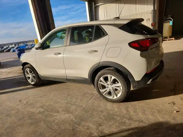 KL4MMBS24MB171497 2021 BUICK ENCORE GX - Image 2