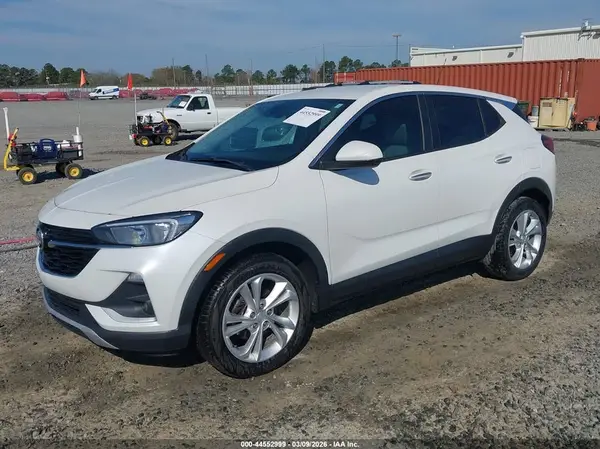 KL4MMBS26LB099961 2020 BUICK ENCORE GX - Image 2