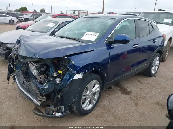 KL4MMBS26NB144089 2022 BUICK ENCORE GX - Image 2