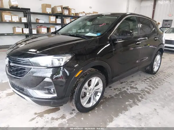 KL4MMBS27NB118858 2022 BUICK ENCORE GX - Image 2