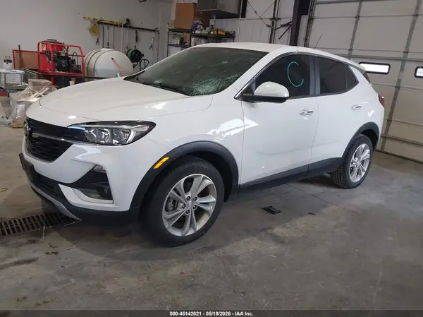 KL4MMBS28LB107686 2020 BUICK ENCORE GX - Image 2