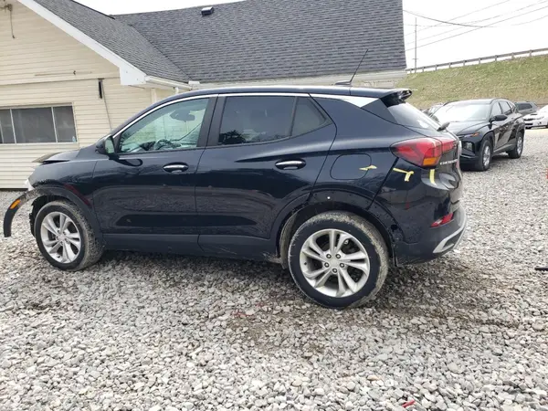 KL4MMBS28LB128229 2020 BUICK ENCORE - Image 2