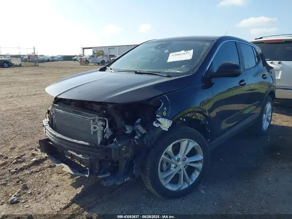 KL4MMBS28MB043215 2021 BUICK ENCORE GX - Image 2