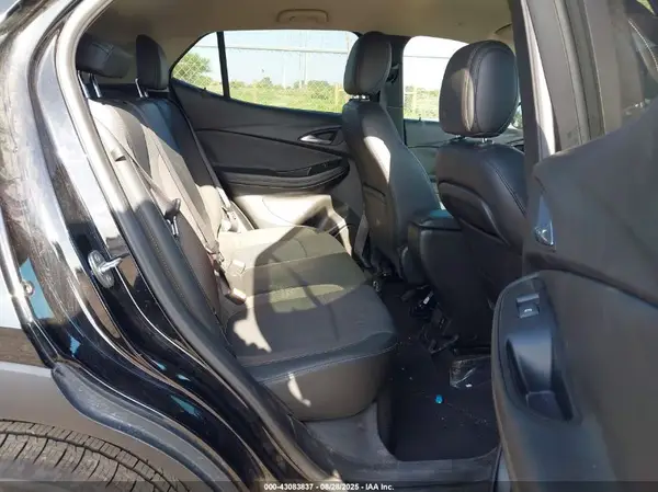 KL4MMBS28MB043215 2021 BUICK ENCORE GX - Image 8
