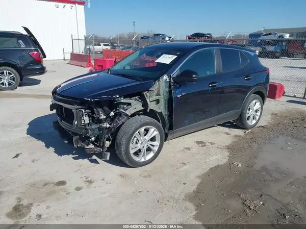 KL4MMBS28MB103834 2021 BUICK ENCORE GX - Image 2