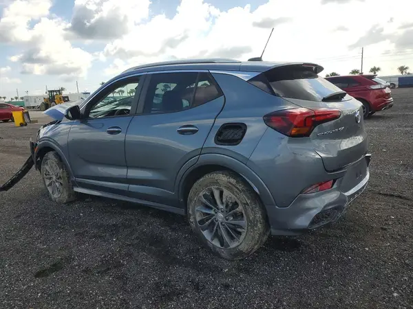 KL4MMBS28MB124358 2021 BUICK ENCORE - Image 2