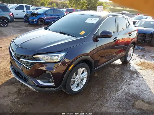 KL4MMBS28MB138163 2021 BUICK ENCORE GX - Image 2