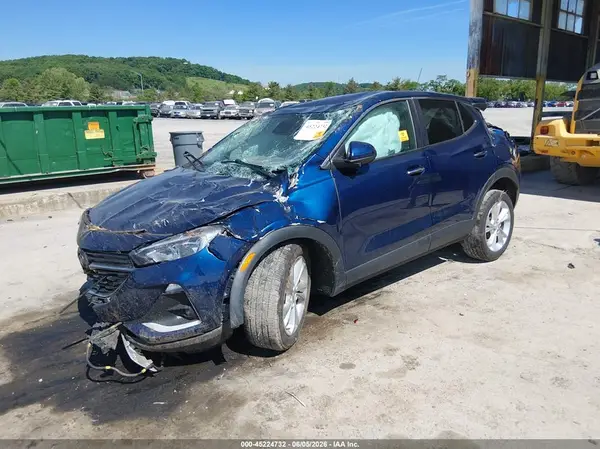 KL4MMBS28NB136348 2022 BUICK ENCORE GX - Image 2