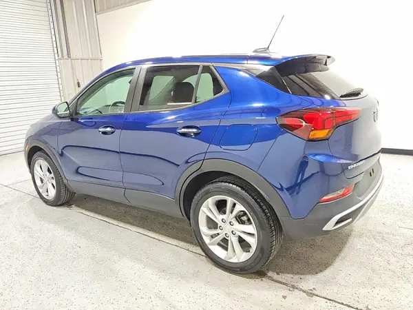 KL4MMBS28PB105409 2023 BUICK ENCORE - Image 2