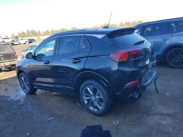 KL4MMBS29NB087015 2022 BUICK ENCORE - Image 2