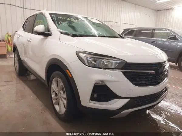 KL4MMBS29NB145270 2022 BUICK ENCORE GX - Image 1