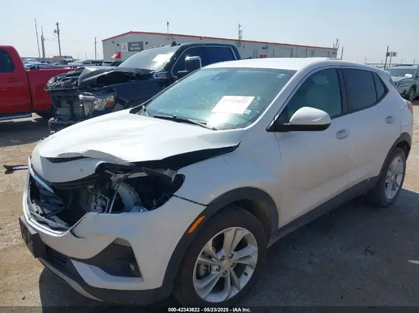 KL4MMBS2XLB102781 2020 BUICK ENCORE GX - Image 2