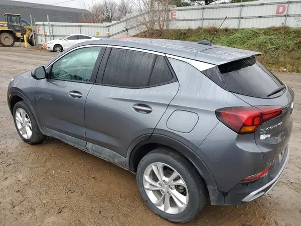 KL4MMCSL2NB079207 2022 BUICK ENCORE - Image 2