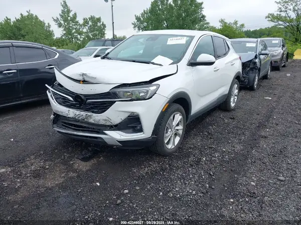 KL4MMCSL3NB113137 2022 BUICK ENCORE GX - Image 2