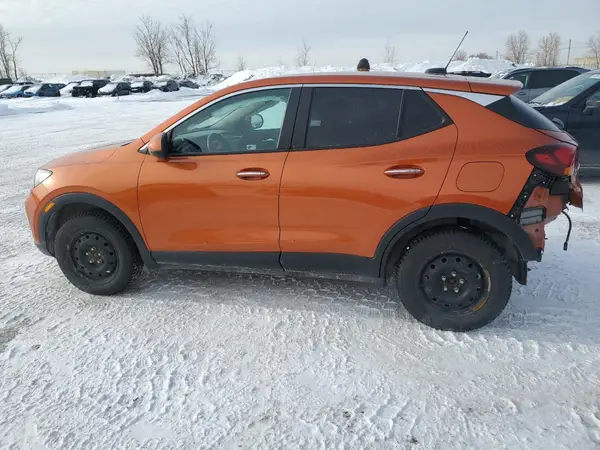 KL4MMCSL4NB009062 2022 BUICK ENCORE - Image 2