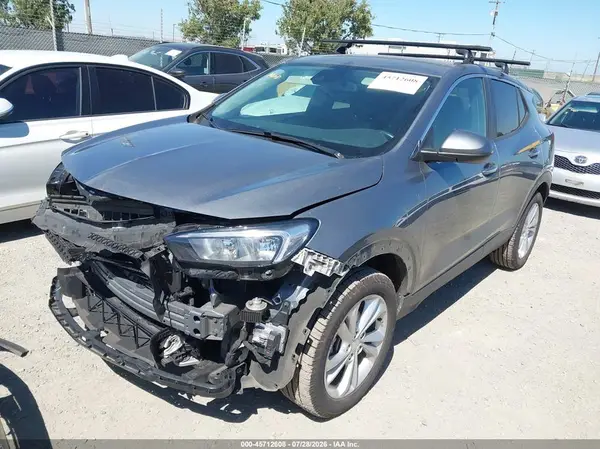 KL4MMCSL4NB054082 2022 BUICK ENCORE GX - Image 2