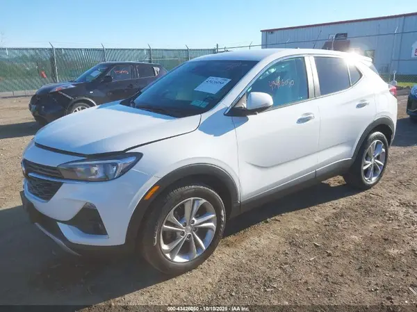 KL4MMCSL5LB106705 2020 BUICK ENCORE GX - Image 2