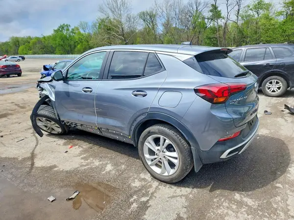 KL4MMCSL5NB087186 2022 BUICK ENCORE - Image 2
