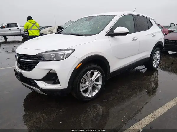 KL4MMCSL6LB121696 2020 BUICK ENCORE GX - Image 2