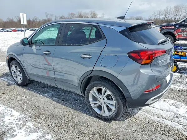 KL4MMCSL7NB053055 2022 BUICK ENCORE - Image 2