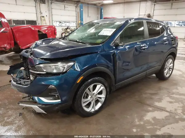 KL4MMCSL8LB108903 2020 BUICK ENCORE GX - Image 2