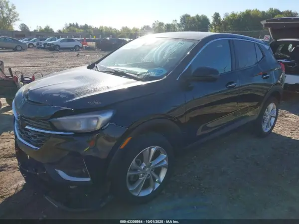 KL4MMCSL8NB008609 2022 BUICK ENCORE GX - Image 2