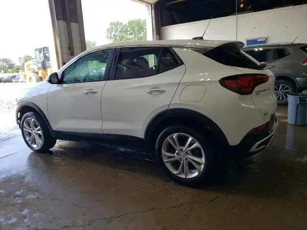KL4MMCSL8NB134243 2022 BUICK ENCORE GX - Image 2